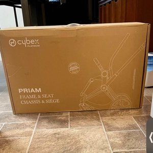 Cybex Platinum Priam Frame & Seat in Manhattan Grey